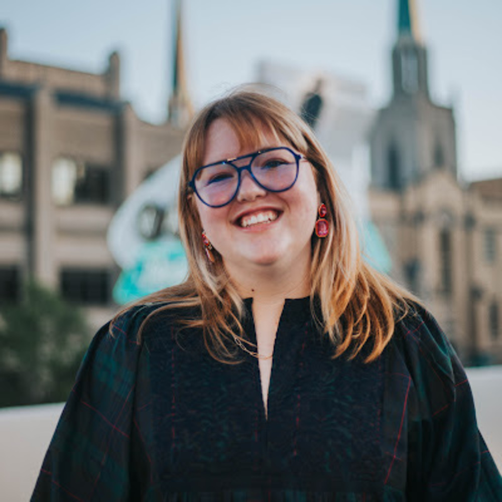 Meet your Posher, Sydni